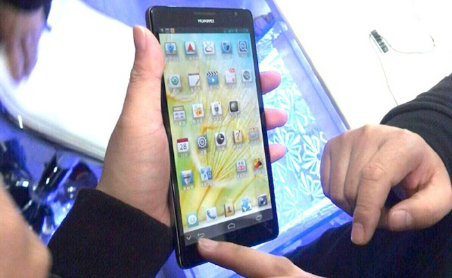 هیولای ۶.۱ اینچی شرکت Huawei رقیب  Galaxy Note II - تکفارس 