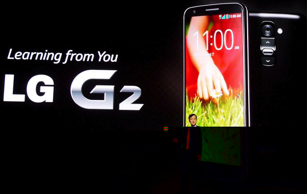 ال جی با فروش دوازده میلیون گوشی هوشمند در سه ماه سوم ۲۰۱۳ در حال پیشرفت است. - تکفارس 