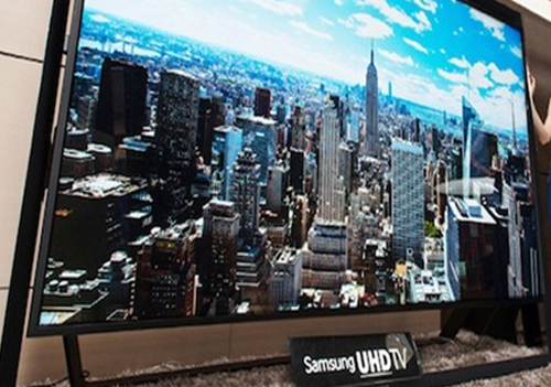 Samsung از تلویزیون های ۱۱۰ اینچ Ultra HD رونمایی کرد - تکفارس 