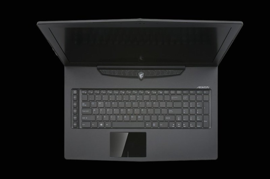 Aurous لپ‌تاپ مخصوص بازی گیگابایت با دو واحد پردازش گرافیکی و ضخامتی کمتر از یک اینچ معرفی شد - تکفارس 