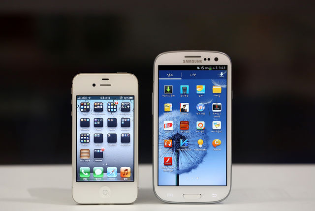 Apple و Samsung در حال از دست دادن سهم خود از بازار گوشی های هوشمند هستند - تکفارس 