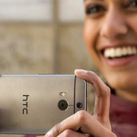HTC فضای ۱۰۰ گیگابایتی از گوگل درایو را به رایگان در اختیار کاربران ۵ تلفن هومند خودش قرار میدهد - تکفارس 