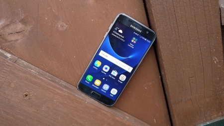 نیم نگاهی به Sumsung Galaxy s7 - تکفارس 