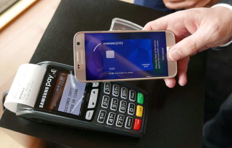 سامسونگ گزینه های بیشتری را به سرویس پرداخت الکترونیکی خود اضافه می کند - تکفارس 