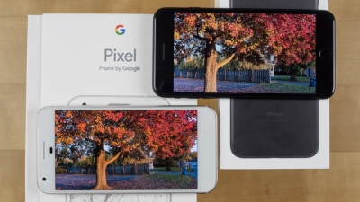 google-pixel-xl-vs-apple-iphone-7-plus-review-029-disp