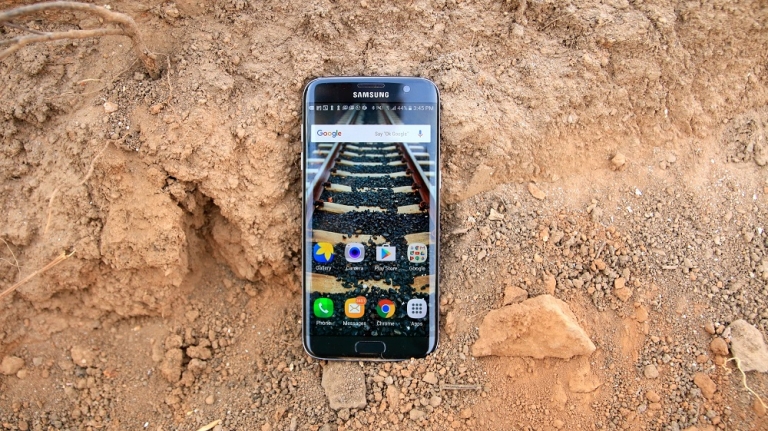 نقد و بررسی سامسونگ Galaxy S7 Edge در بلند مدت; همچنان بهترین گوشی اندرویدی - تکفارس 
