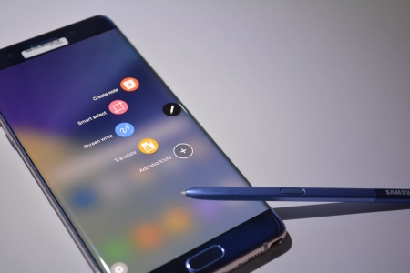 سامسونگ مالزی آخرین بروز رسانی galaxy note 7 را برای ۳۱ دسامبر تأیید کرد - تکفارس 