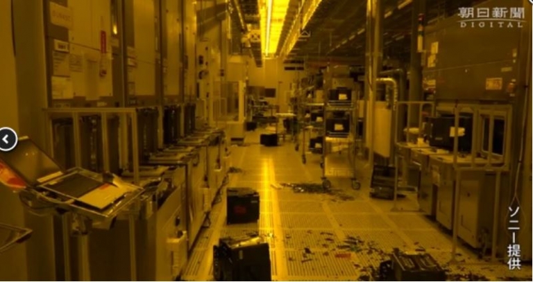 تصاویری که خسارت و شدت آسیب زلزله را در کارخانه تولید سنسور سونی در کوماموتو را نشان می‌دهد - تکفارس 