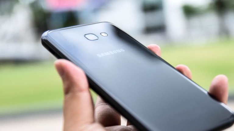 سری ۲۰۱۷ گوشی Galaxy A7 در کره جنوبی عرضه شد - تکفارس 