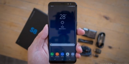 فردی راه حلی برای مشکل حسگر اثرانگشت گوشی Galaxy S8 پیدا کرده است - تکفارس 