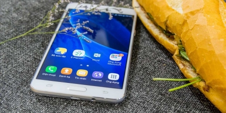 رسمی؛ Galaxy J7 2016، اندروید ۷ را دریافت کرد - تکفارس 