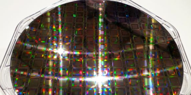 ذخیره اطلاعات کوانتومی به صورت نوری توسط چیپی جدید - تکفارس 