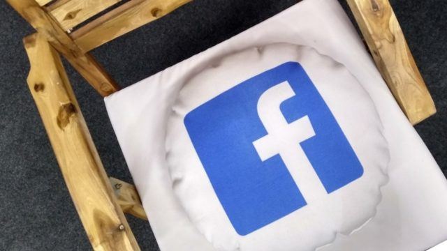 فیسبوک ممکن است خطری برای دموکراسی باشد - تکفارس 