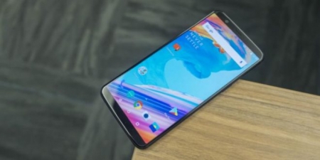 OnePlus 5 و ۵T خود را به کمپانی بفرستید! - تکفارس 