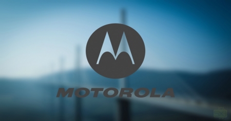 آیا حسگر اثر انگشت Moto Z3 Play در قسمت کناری قرار گرفته است؟ - تکفارس 