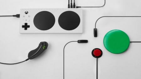 مایکروسافت از Xbox Adaptive Controller رونمایی کرد; یک کنترلر برای افراد معلول - تکفارس 