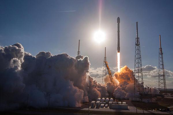 ویدیو؛ پرتاب ۷ ماهواره با یک پرتاب توسط SpaceX - تکفارس 