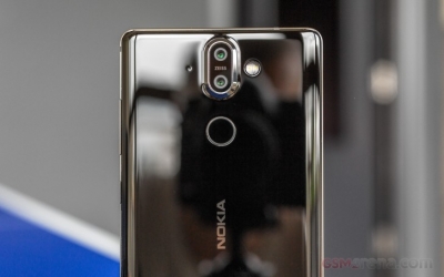 نقد و بررسی Nokia 8 Sirocco - تکفارس 