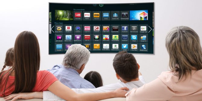 ۸ دلیلی که باید یک تلویزیون هوشمند داشته باشید - تکفارس 