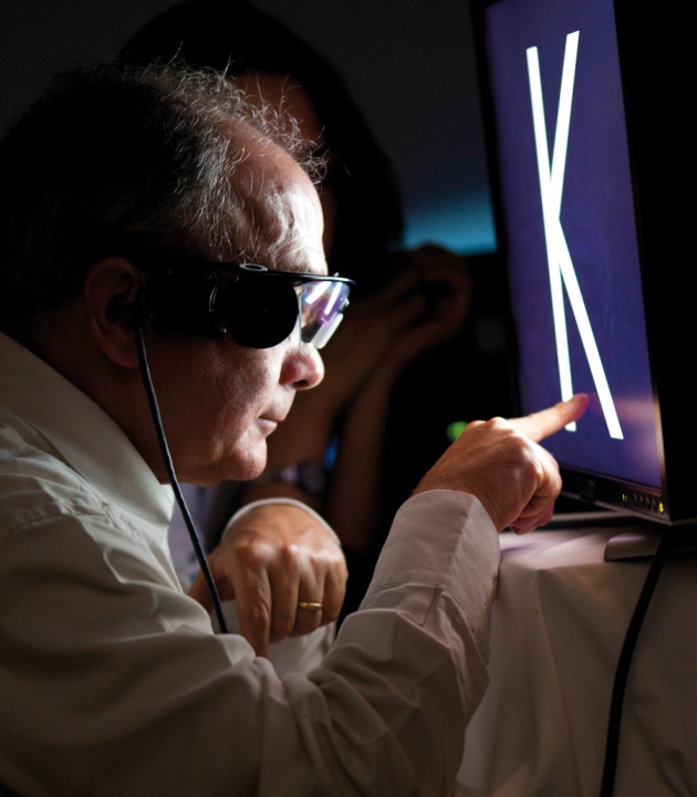 ۶ تکنولوژی که زندگی افراد نابینا را تغییر خواهد داد - تکفارس 