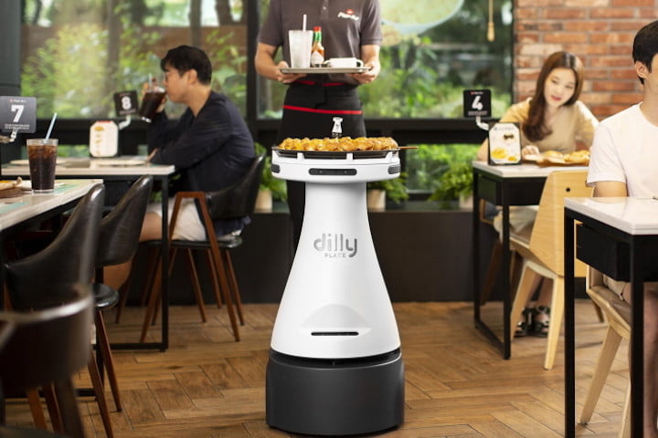 استفاده از ربات پیشخدمت در رستوران کره‌ای - تکفارس 
