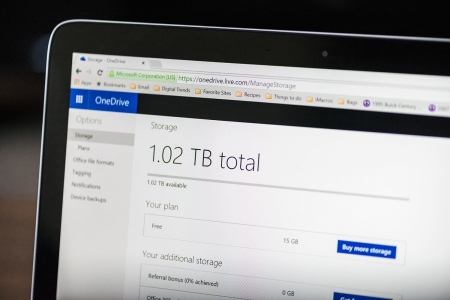 تکیه OneDrive بر هوش مصنوعی برای ساده‌سازی جستوجوی فایل‌های چند رسانه‌ای - تکفارس 