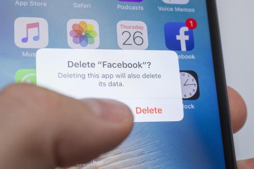 فیسبوک همچنان کاربرانش را از دست می‌دهد - تکفارس 