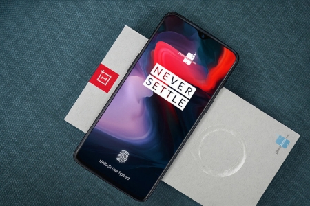 مشخصات OnePlus 6T و قیمت آن لو رفت - تکفارس 