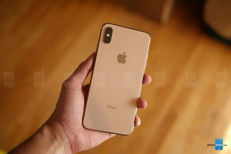 کاربران iPhone XS و XS Max از مشکل اتصال Wi-Fi و LTE در این دو گوشی خبر داده‌اند - تکفارس 