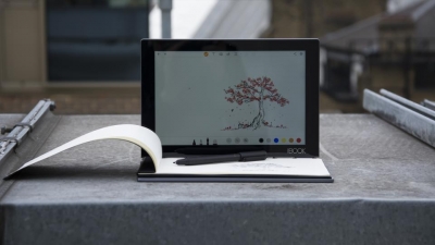 یک تکنولوژی از آینده | بررسی لپ تاب Lenovo Yoga Book - تکفارس 