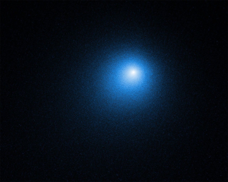 تلسکوپ ناسا درخشان‌ترین ستاره‌ی دنباله دار سال ۲۰۱۸ را شکار کرد - تکفارس 