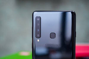 بررسی تخصصی گوشی Galaxy A9 2018 - تکفارس 