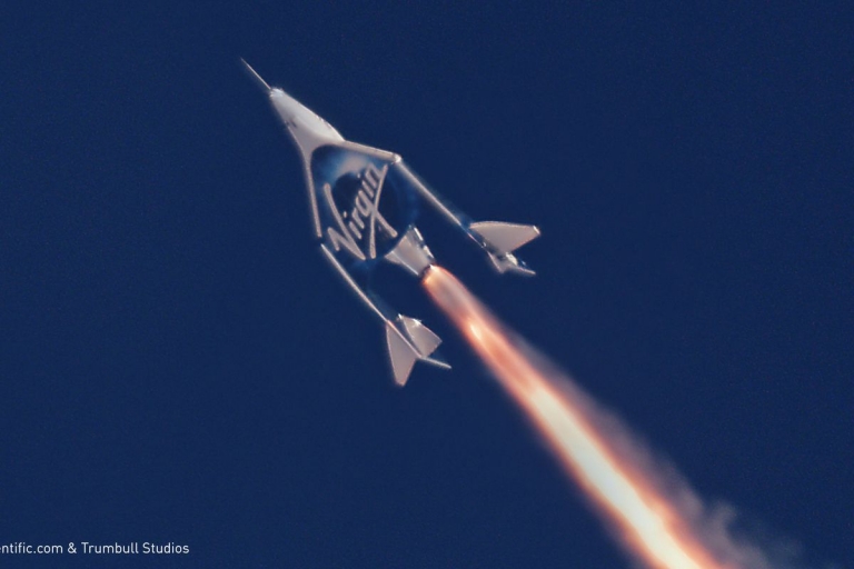 شرکت  Virgin Galactic برای اولین بار مسافری را به فضا فرستاد - تکفارس 