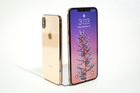 آنباکسینگ iPhone XS - تکفارس 