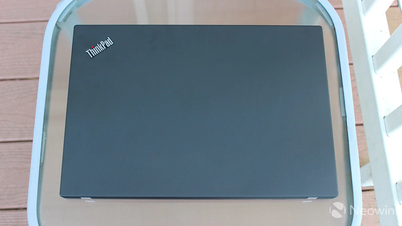 بررسی تخصصی لپ‌تاپ Lenovo ThinkPad T490 - تکفارس 