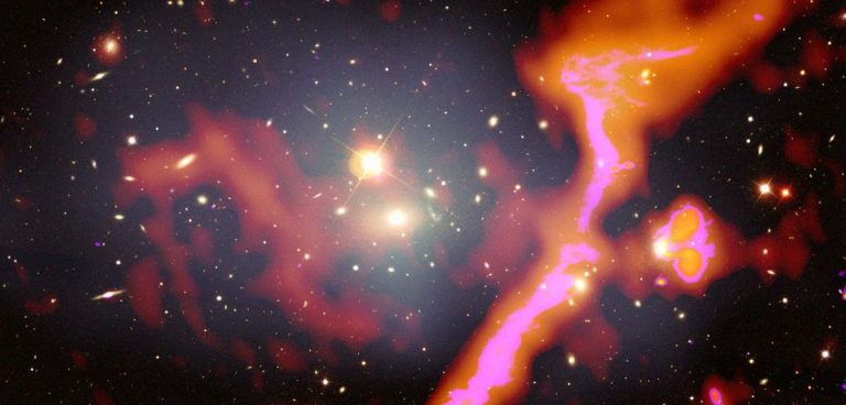 یافتن خوشه‌های کهکشانی با کمک هوش مصنوعی - تکفارس 