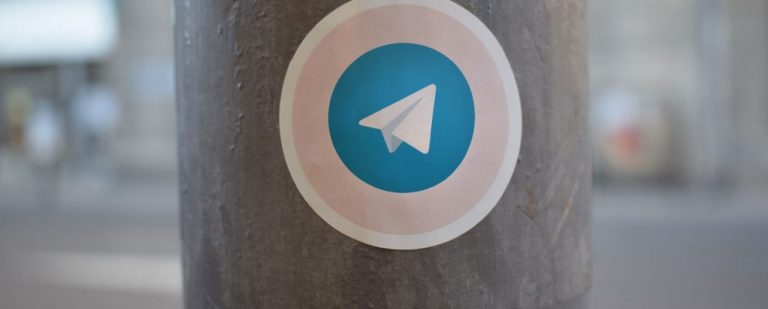 آموزش ساخت استیکر برای تلگرام - تکفارس 