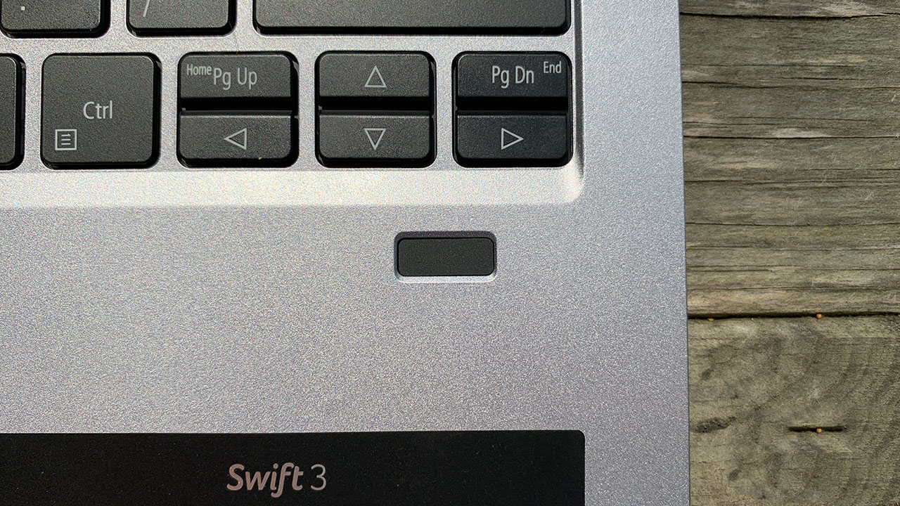 بررسی تخصصی لپ‌تاپ Acer Swift 3 - تکفارس 