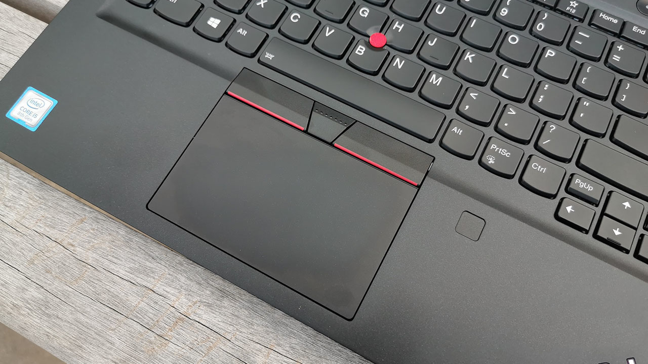 بررسی تخصصی لپ‌تاپ Lenovo ThinkPad T490s - تکفارس 