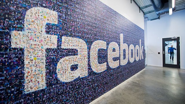 استفاده از فیس‌بوک در حال کاهش یافتن است - تکفارس 
