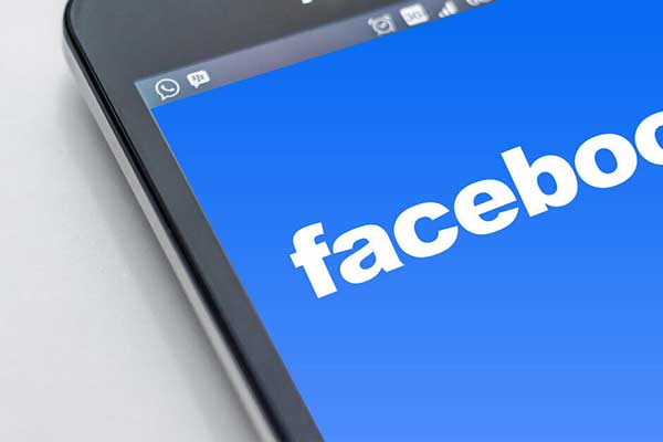 بازجویی انگلیس و استرالیا از فیسبوک درباره معامله گیفی - تکفارس 