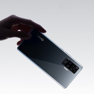 گوشی هوشمند ویوو ایکس ۵۰ پرو اکنون در بازارها به فروش می‌رود - تکفارس 