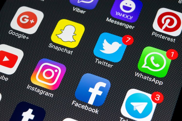 محبوب ترین شبکه‌ های اجتماعی ایرانیان؛ واتساپ در صدر - تکفارس 