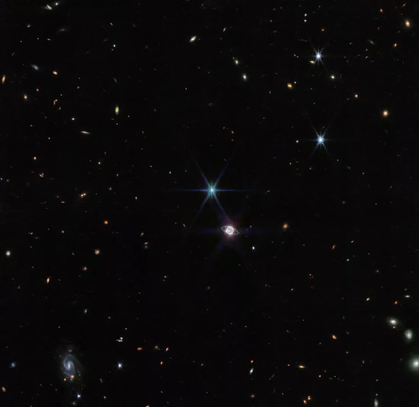تلسکوپ جیمز وب دقیق ترین تصویر از حلقه های سیاره نپتون را ثبت کرد - تکفارس 