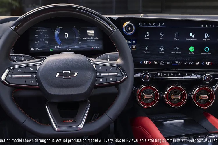 جنرال موتورز "جنرال موتورز دسترسی به CarPlay و Android Auto در خودروهای الکتریکی آینده خود را قطع می کند"