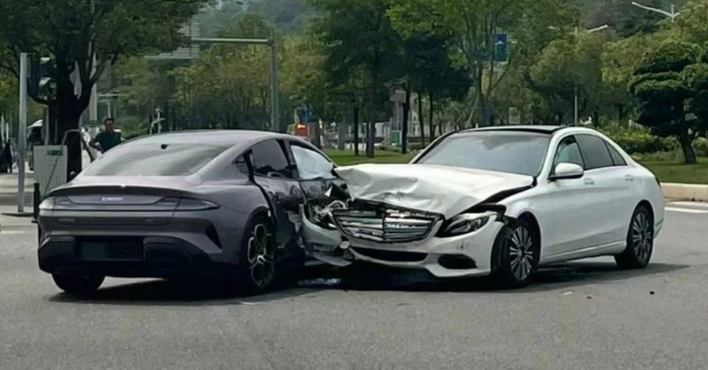 حادثه رانندگی خودرو برقی شیائومی SU7