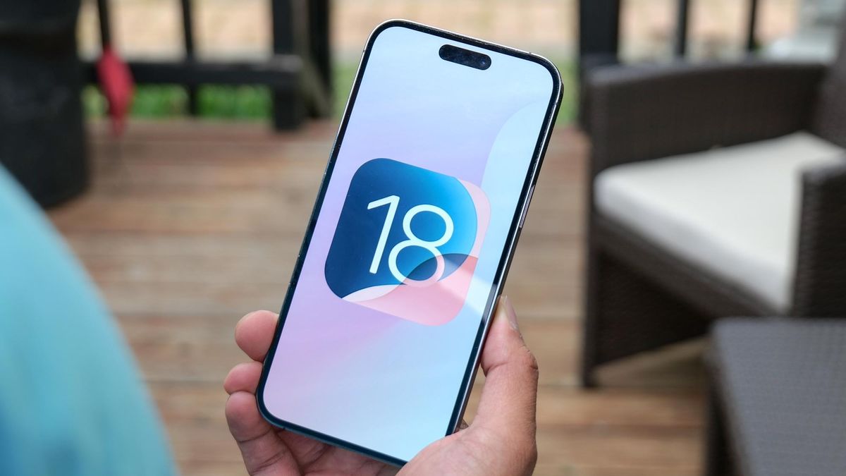 iOS 18 نمایش ساعت با باتری خالی